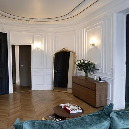 Eiffel Tower View Luxury 2br For 5 People * Paris
